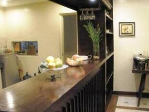 Twin Pines Suites - Photo2