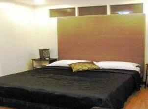 Twin Pines Suites - Photo5