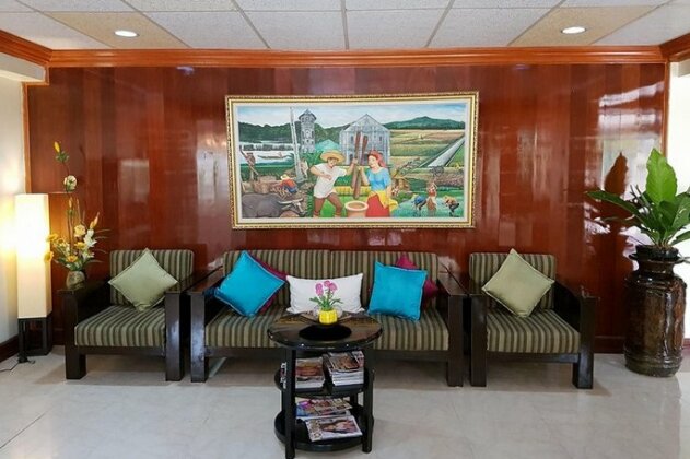 ZEN Rooms Vest Grand Suites Bohol - Photo2