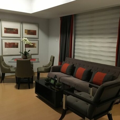 Fully Furnished Two bedroom Loft in BGC - Photo2