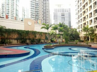 Great 1 BR Forbeswood Heights @ BGC near St Lukes and Burgos Circle