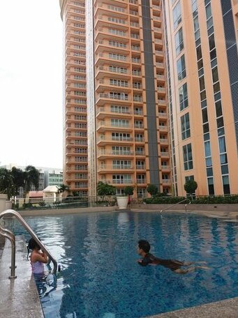 Private Residence @ McKinley Hill - Photo2
