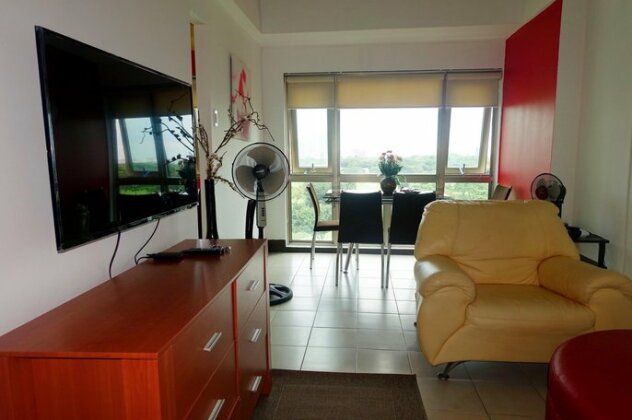 Studio with GolfCourse View at Forbeswood Parklane - Photo2