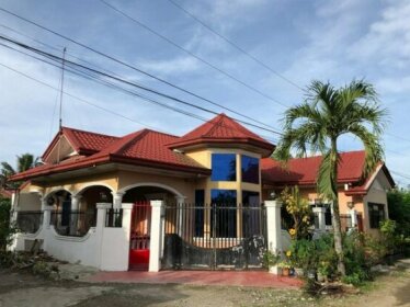 Tagum City Family Vacation House - Entire House 3BR