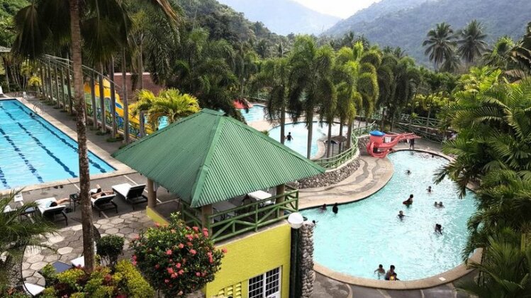 Palm Grove Hotspring and Mt Resort