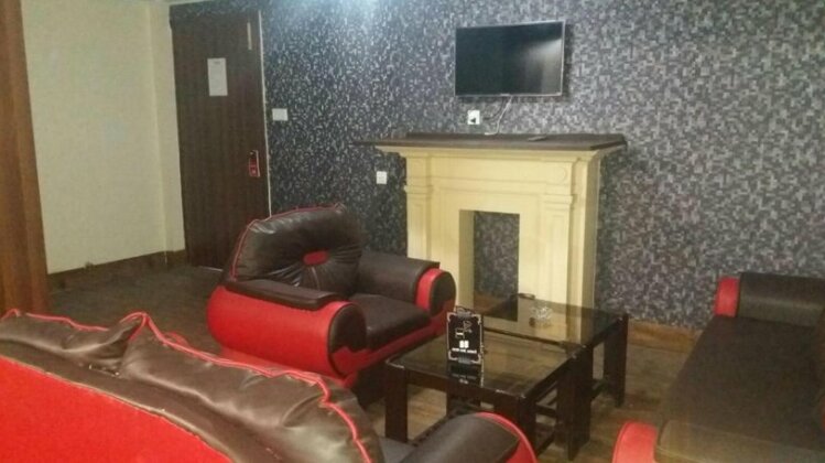 Sandal Bar Hotel - Photo4