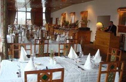 Gilgit Serena Hotel - Photo4