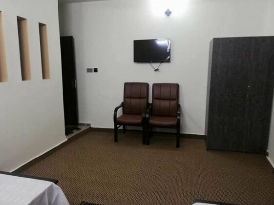 United Hotel Gilgit - Photo4