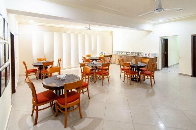 Shelton's Rezidor Islamabad - Photo5