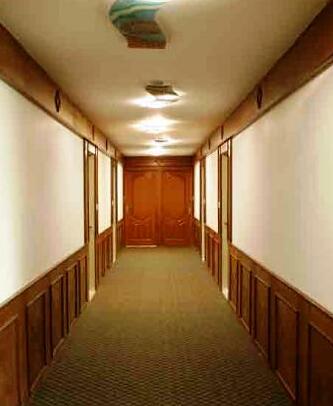 Country Inn Hotel - Photo3