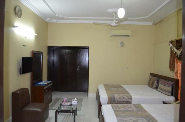 Elegant Palace Guest House - Photo2