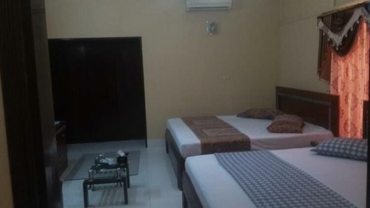 Elegant Palace Guest House - Photo3