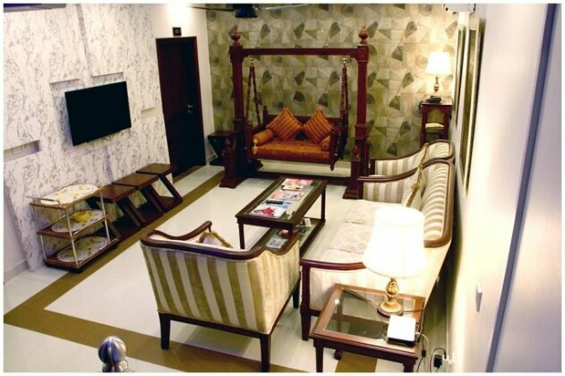 Exclusive Homes - Photo2