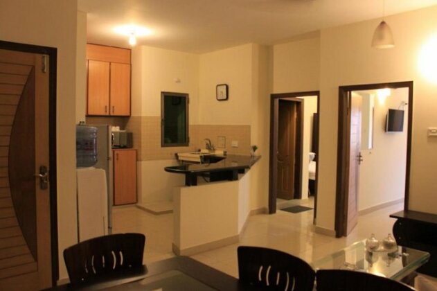 Mariners Base Apartments - Photo2