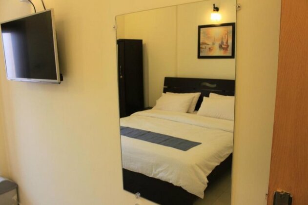 Mariners Base Apartments - Photo3