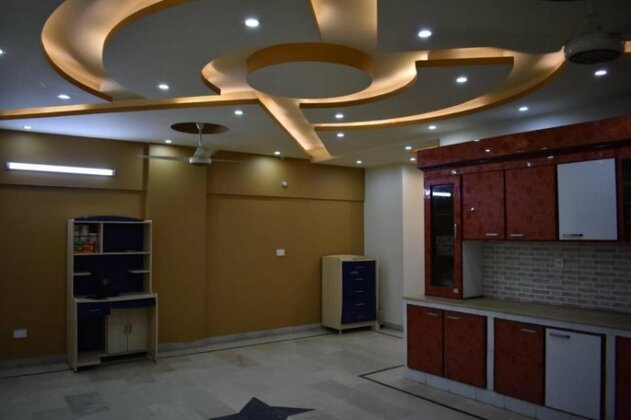 Patel Residency Apartment - Photo4