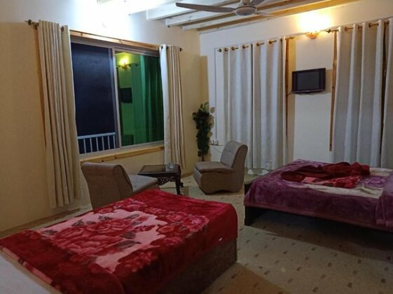 Hunza Lounge - Photo4