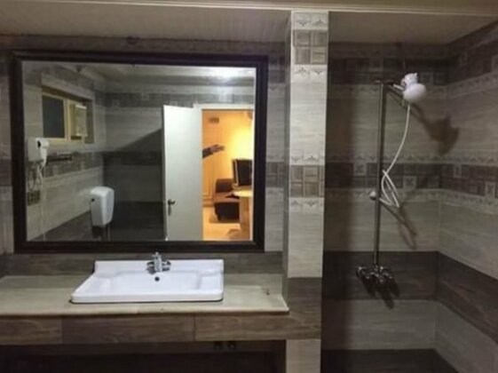 Ashiana Hotel - Photo2