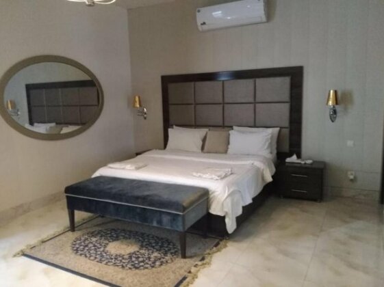 Greenfields Country Club Lahore - Photo5
