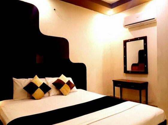 Gulberg Continental Hotel - Photo3