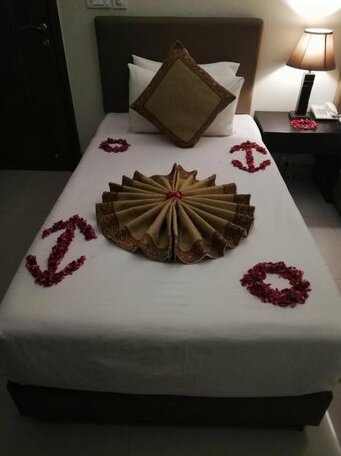 Kumail's Continental Hotel - Photo4