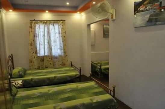 Lahore Backpackers - Photo3