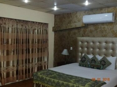 Mall View Hotel Gulberg
