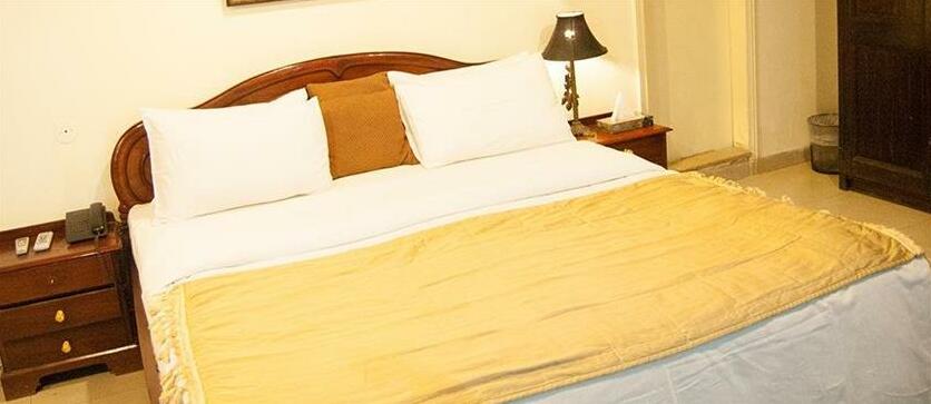 Mars Hotel - Photo3