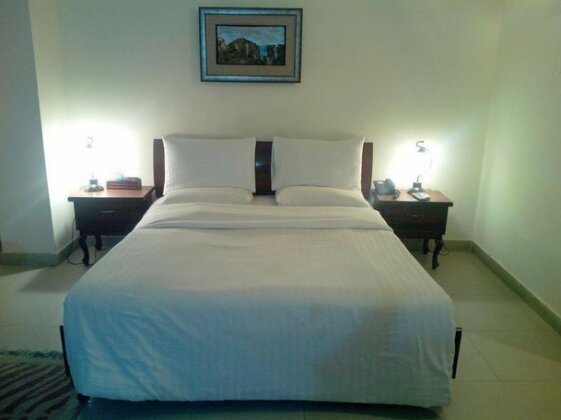 Mars Hotel - Photo4