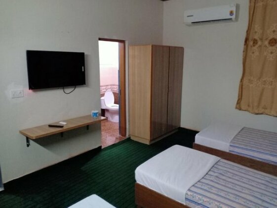 New White Rose Hotel - Photo4