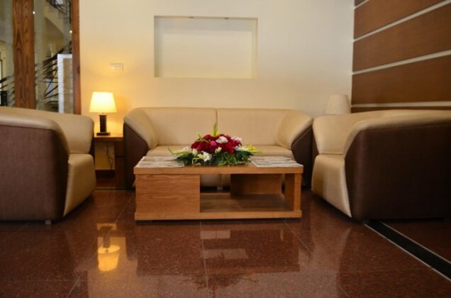 Hotel One Tariq Road - Photo2