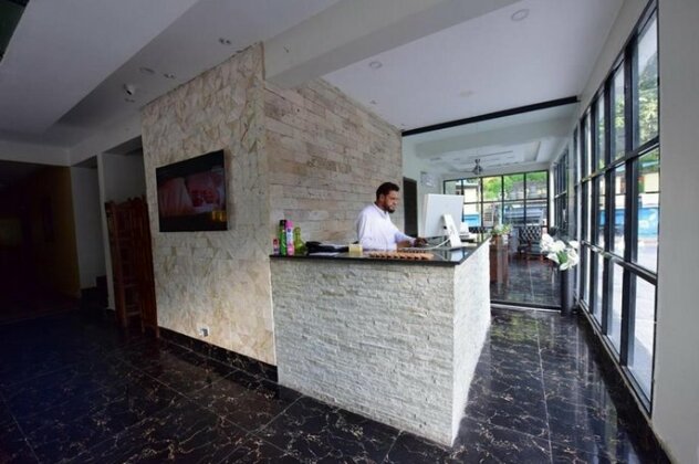 La Orilla Hotel And Restaurant - Photo5