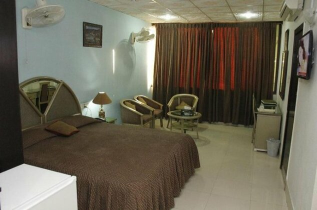 Hotel City View Peshawar - Photo3
