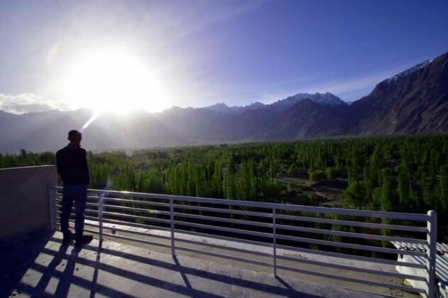 Baltistan Mountain Chalet - Photo3