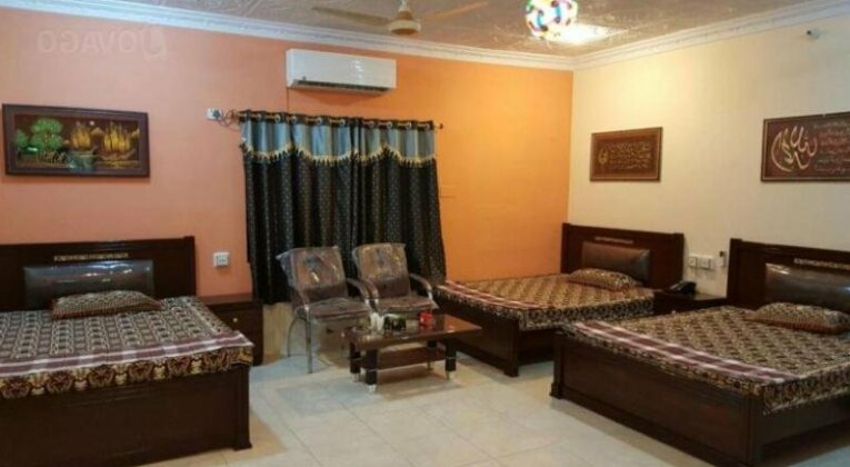 Tourist Lodge Guest House - Photo3