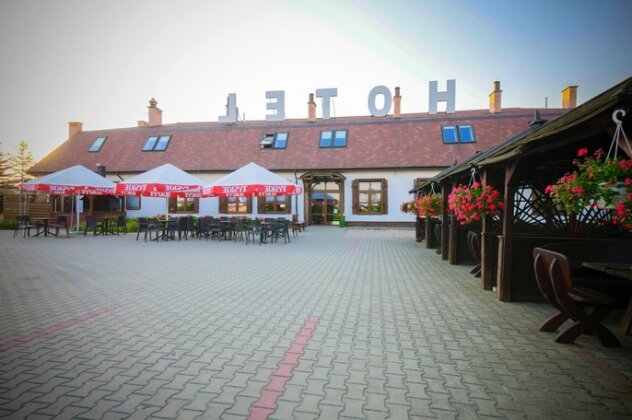 Hotel Restauracja Nowy Dwor Bogucin - Photo3