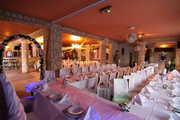 Hotel Garden Boleslawiec - Photo4