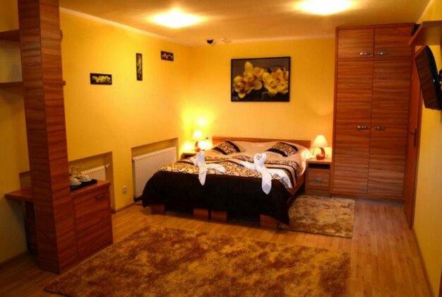 Piramida Boleslawiec - Photo2
