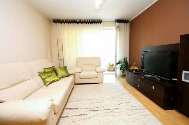 Rent a Flat apartments - Obroncow Wybrzeza St - Photo3