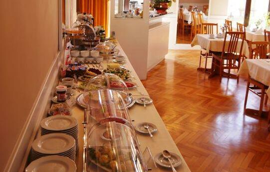 Hotel Bast Wellness & SPA - Photo3