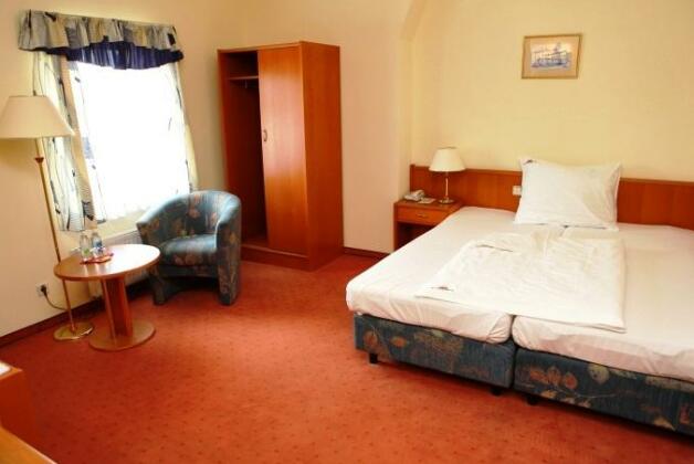 Hotel Fenix Jelenia Gora - Photo2