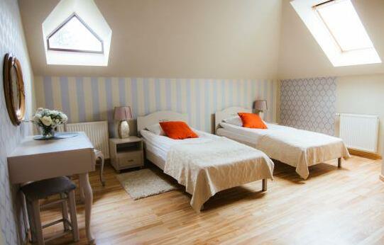 Dwor Konstancin - Photo3