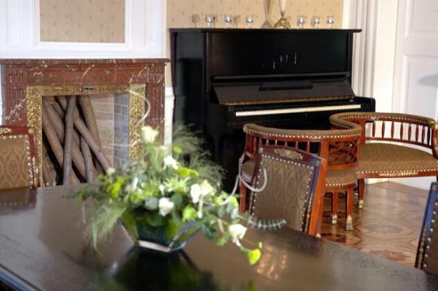 Palac Racot - Photo3