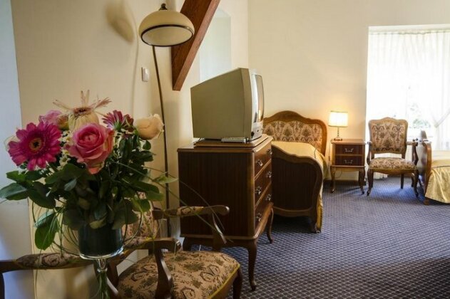Palac Racot - Photo5