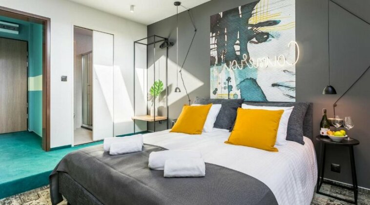 Camera Apartments - Photo2