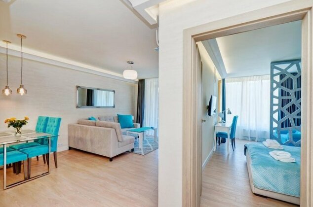 Diamonds Deluxe Apartment - Photo4