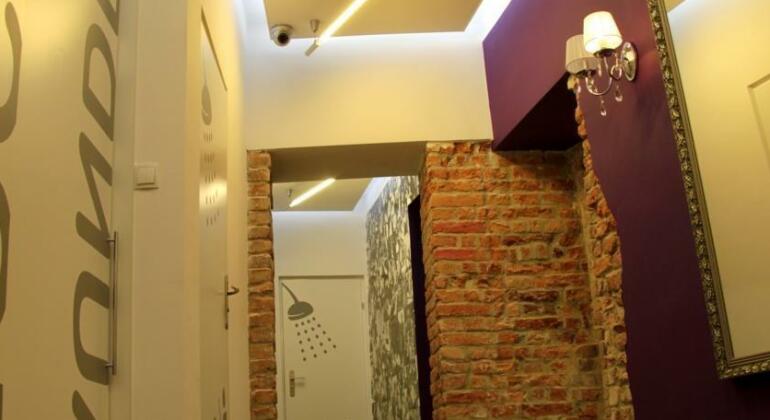Greg&Tom Party Hostel - Photo5