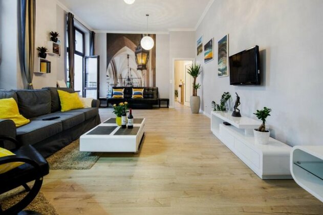 Kings Landing Apartament - Photo2