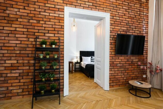 Leo Aparthotel Residence - Photo3