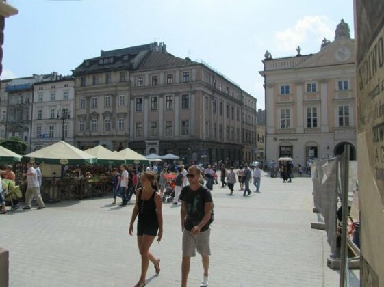 Main Market Square Apartments - Photo2